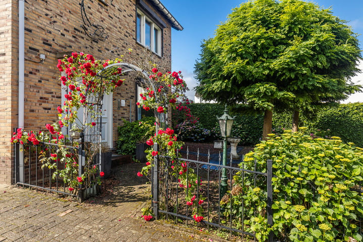 Vrijstaande woning te koop: Kerkstraat 6, Guttecoven