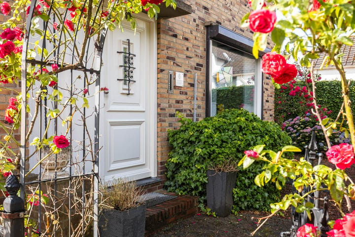 Vrijstaande woning te koop: Kerkstraat 6, Guttecoven