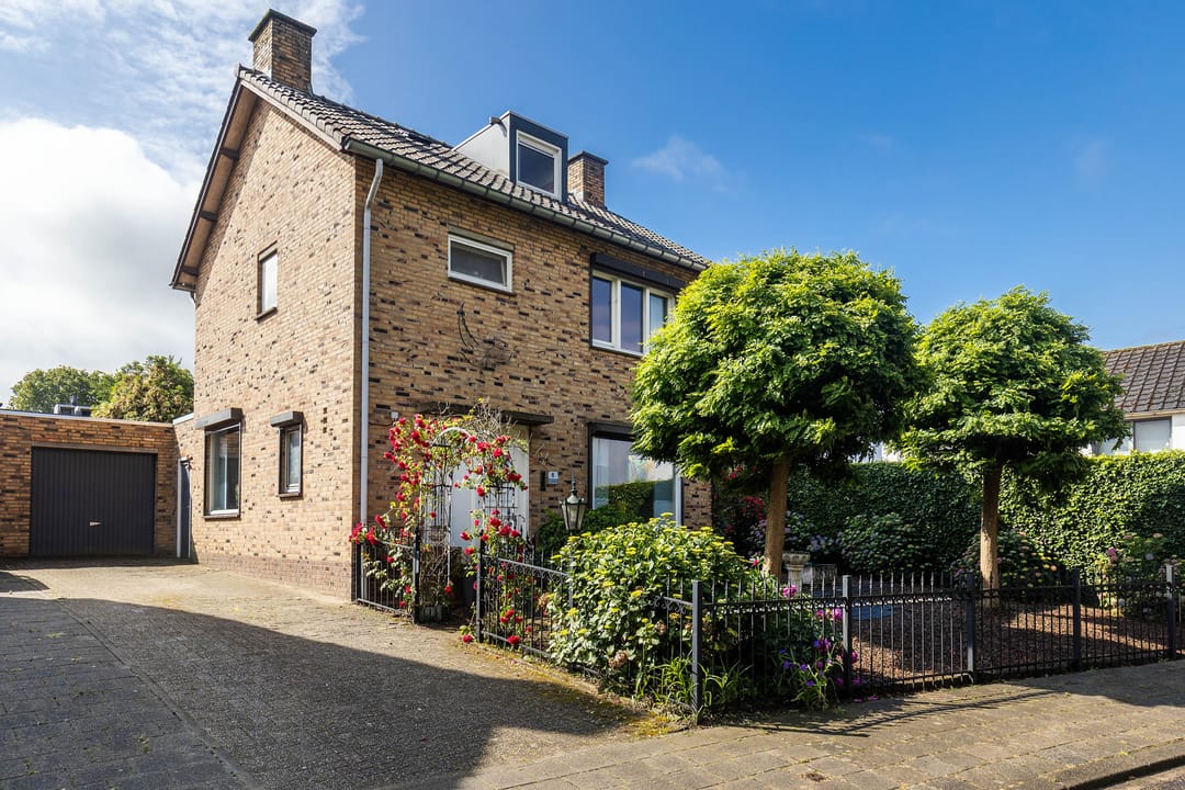 Photo 1 of Kerkstraat 6