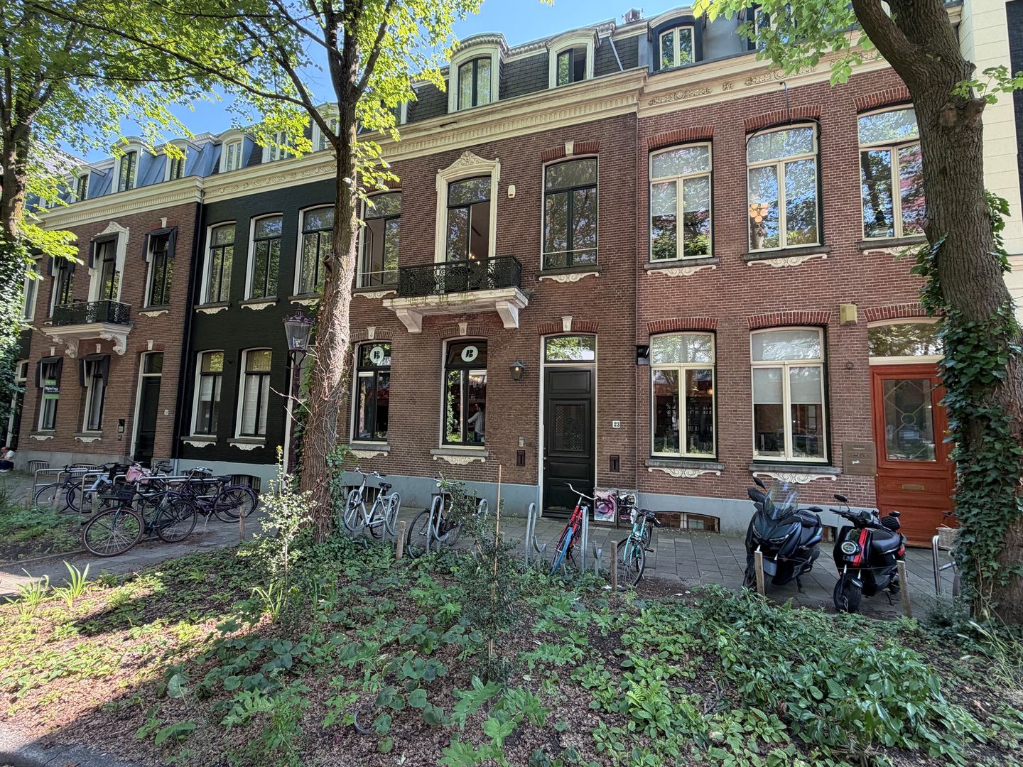 Bekijk foto 2 van Oosteinde 13-H