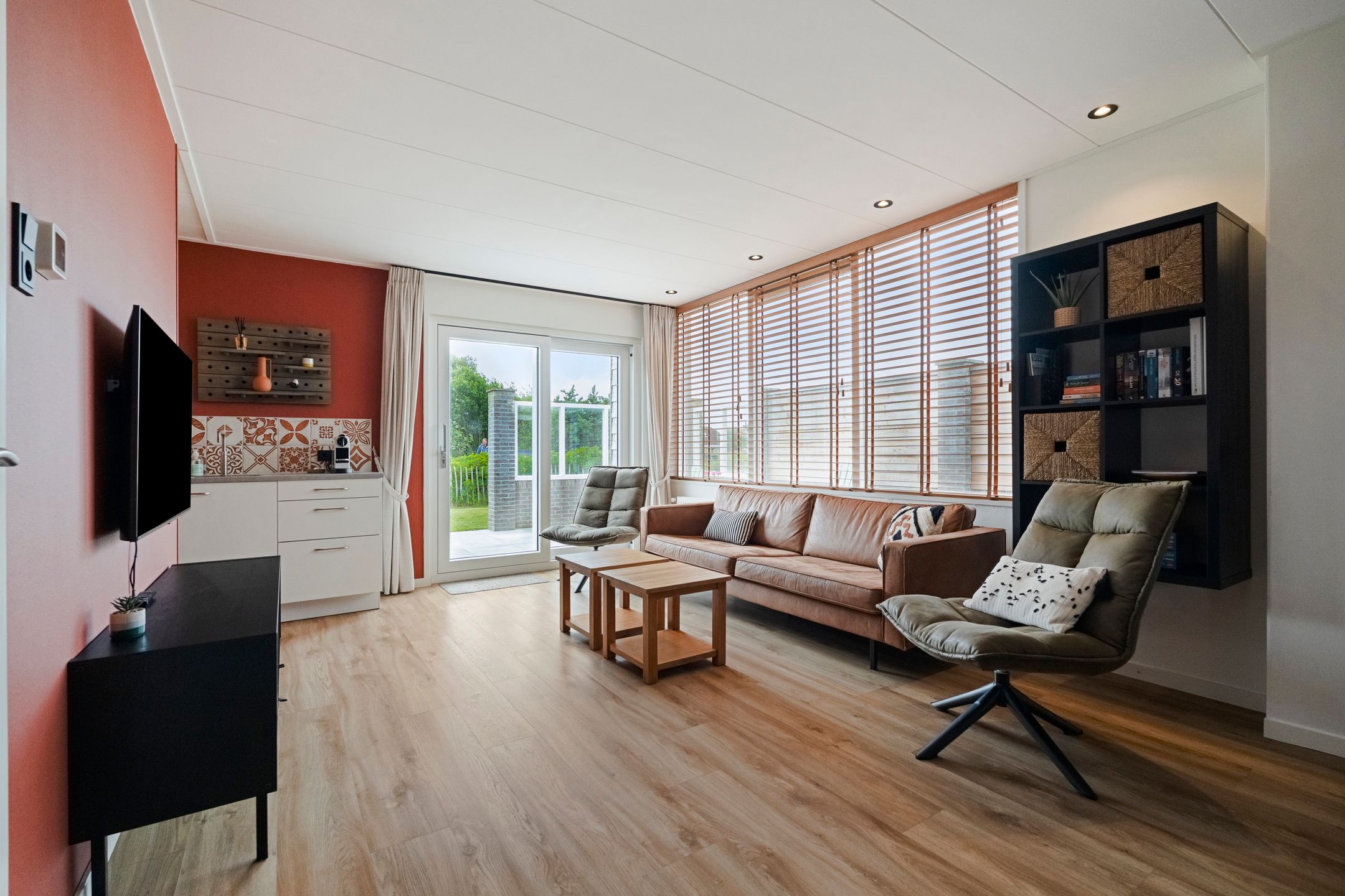 3-bedroom freehold villa in Julianadorp — photo 3 of 5