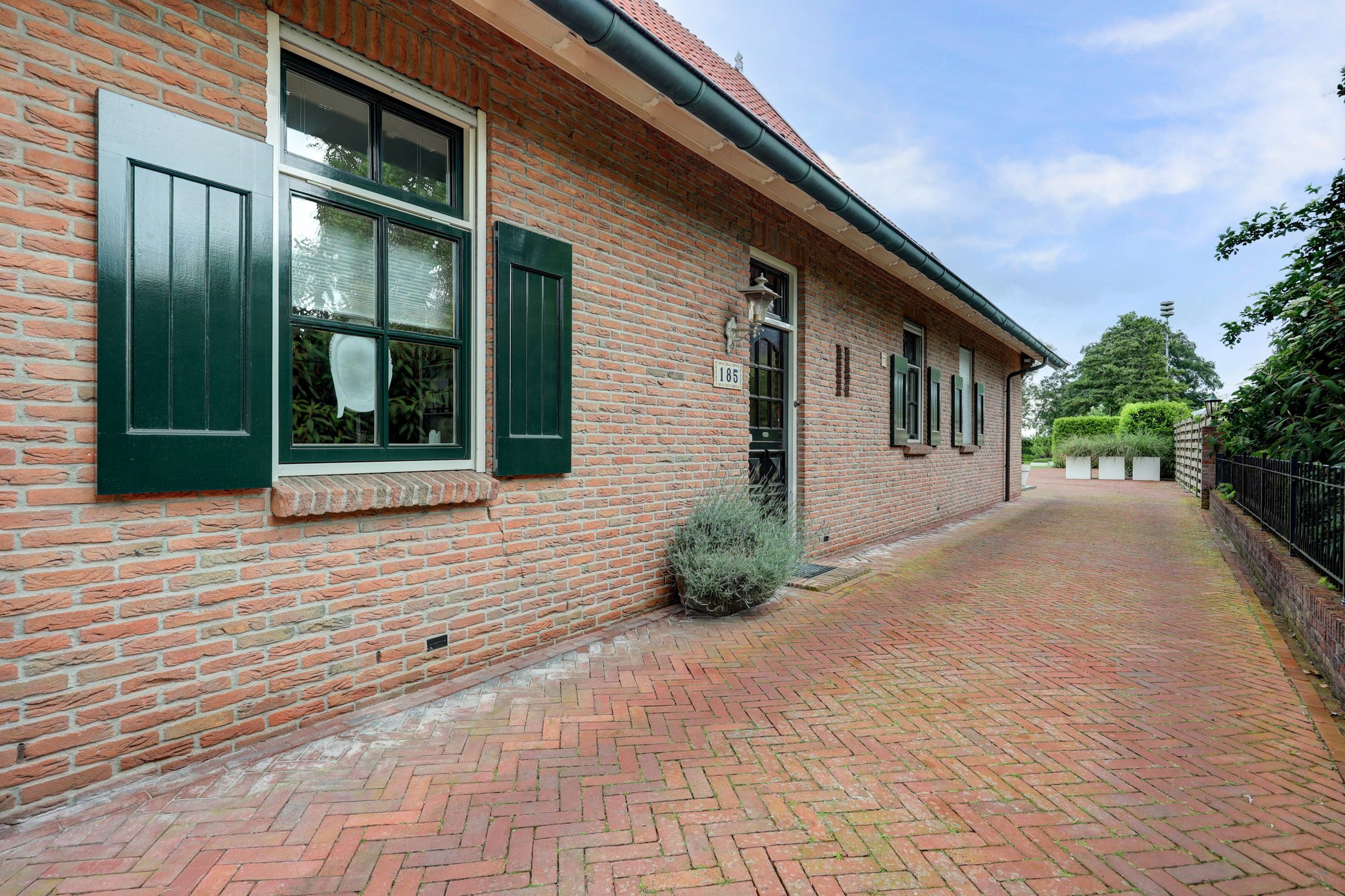 Foto 9 van Oosteinde 185