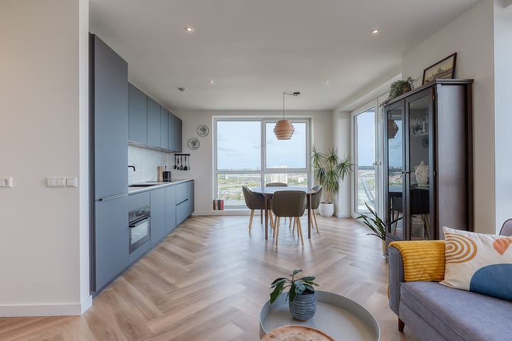 Photo 5 of Waldorpstraat 1744
