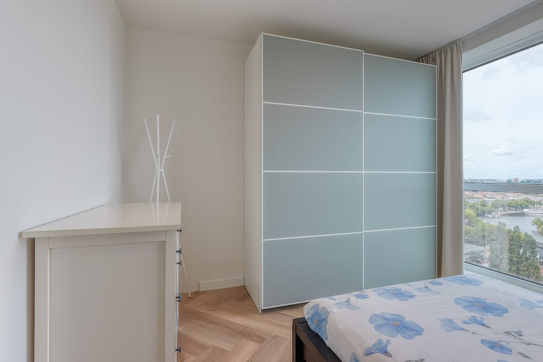Photo 17 of Waldorpstraat 1744