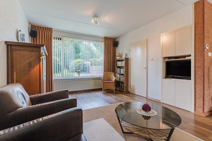 Hoekwoning te koop: De Mommers 12, Waalre