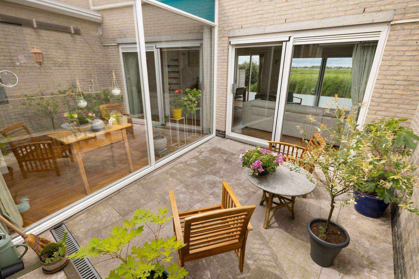 Photo 19 of Claude Debussystraat 25