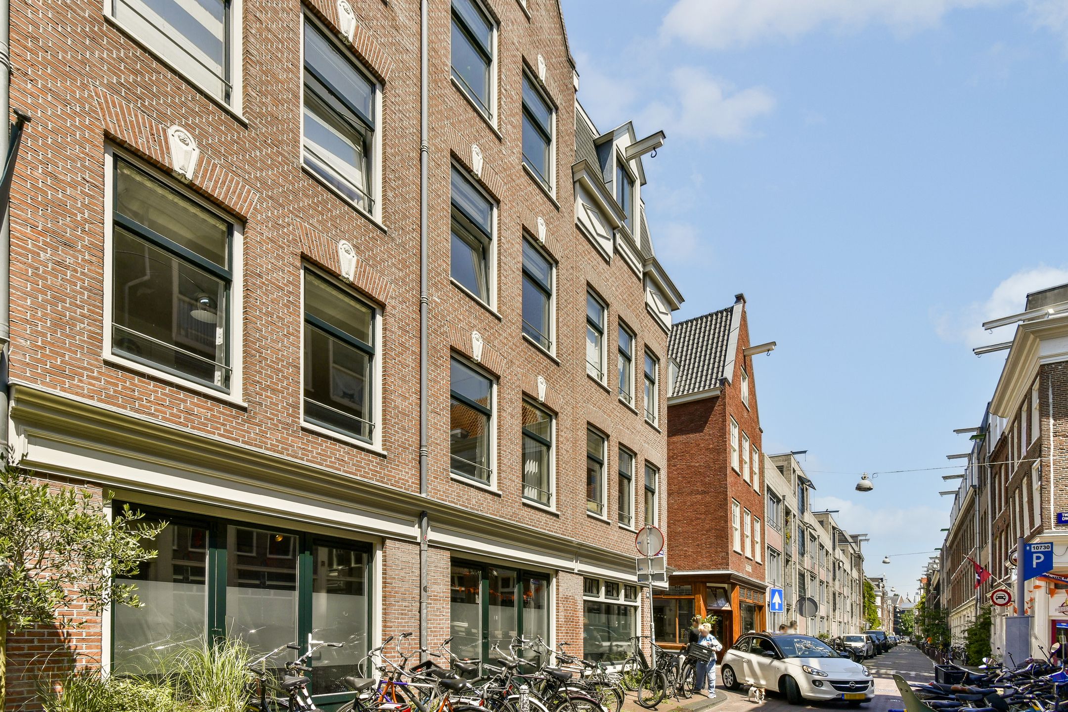 Photo 18 of Tweede Laurierdwarsstraat 44-B