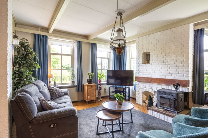 Vrijstaande woning te koop: Kromme Elleboog 2, Sauwerd
