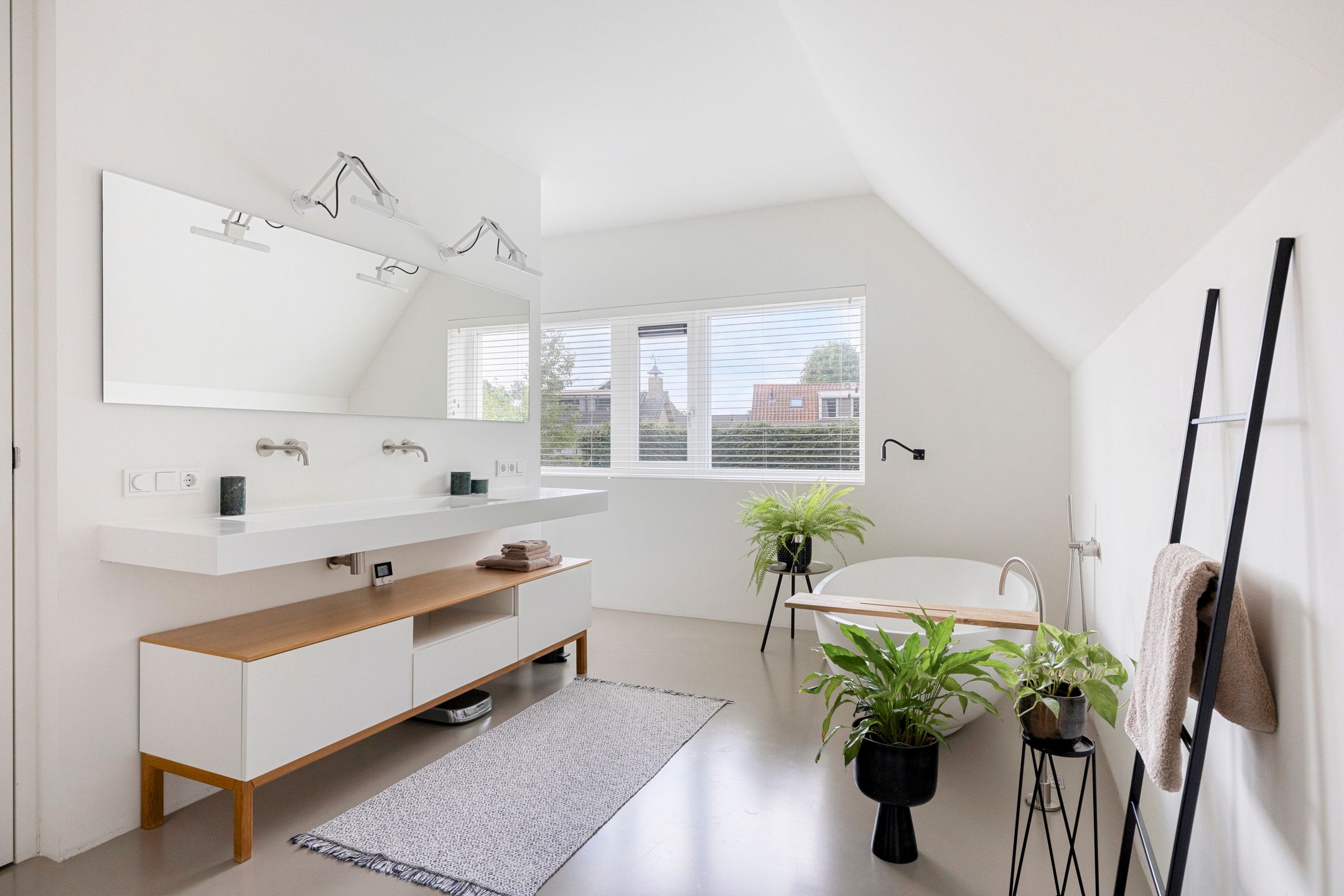 Photo 39 of Venloonstraat 25