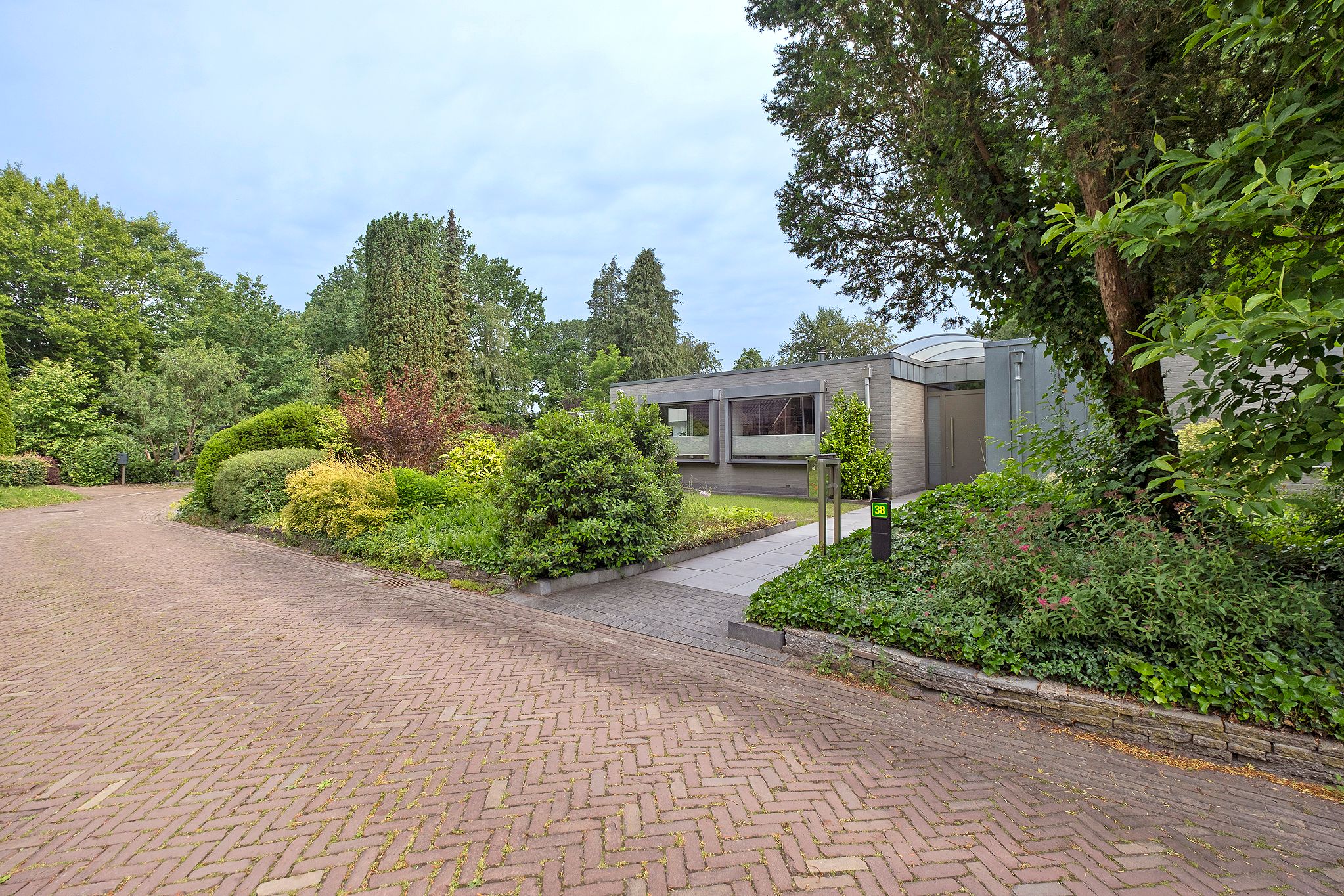 Van Veen's park 38