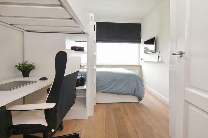 Appartement te koop: Einsteinlaan 215, Badhoevedorp