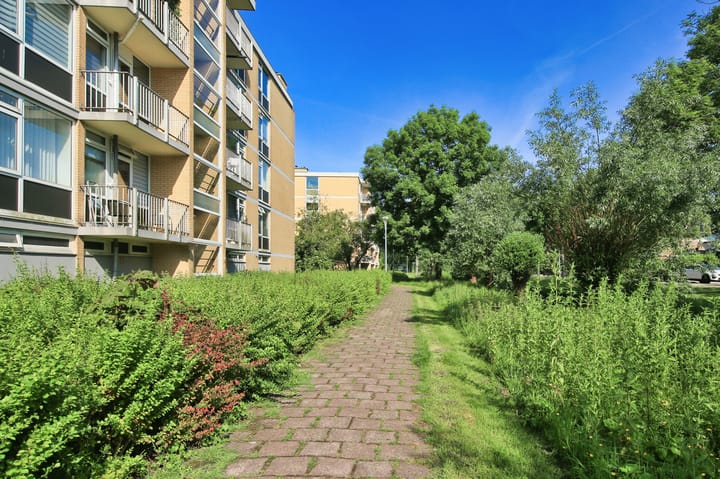 Appartement te koop: Einsteinlaan 215, Badhoevedorp