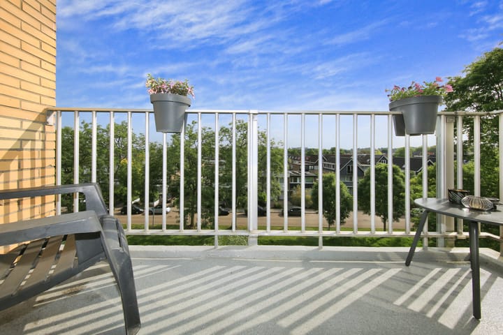Appartement te koop: Einsteinlaan 215, Badhoevedorp