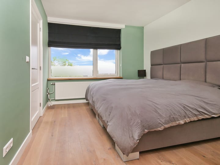 Appartement te koop: Einsteinlaan 215, Badhoevedorp