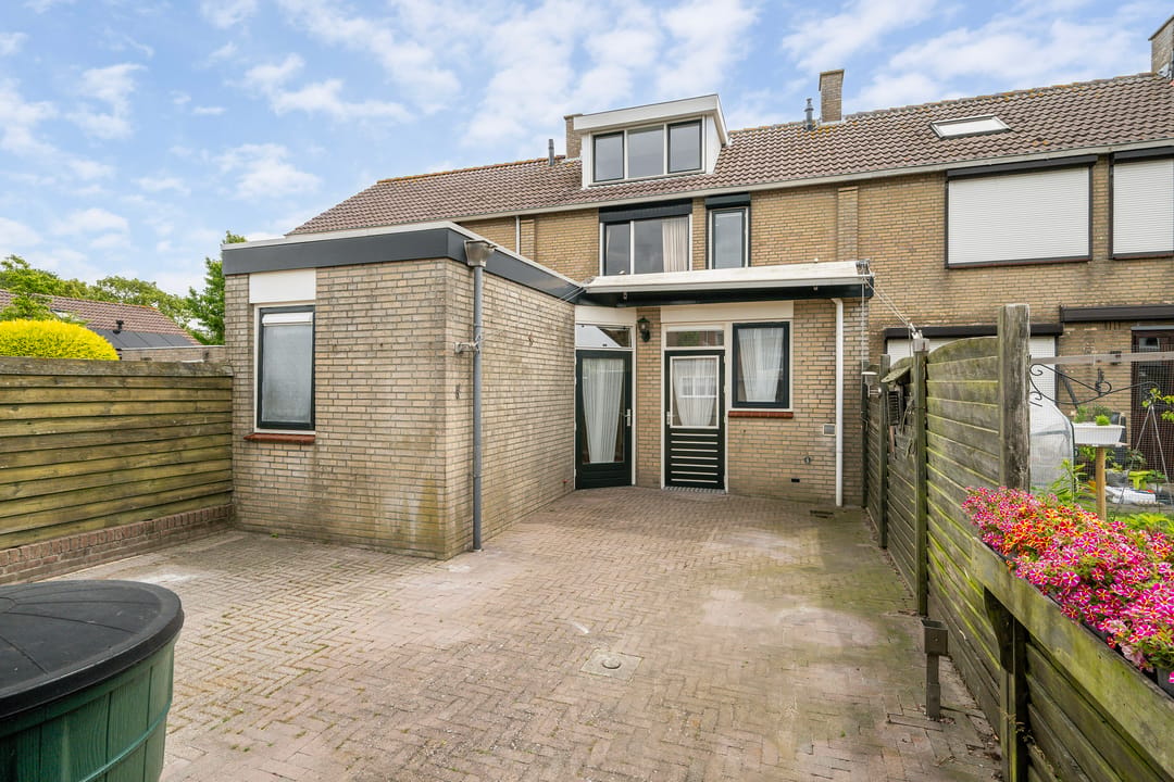 Photo 38 of Schoolstraat 4
