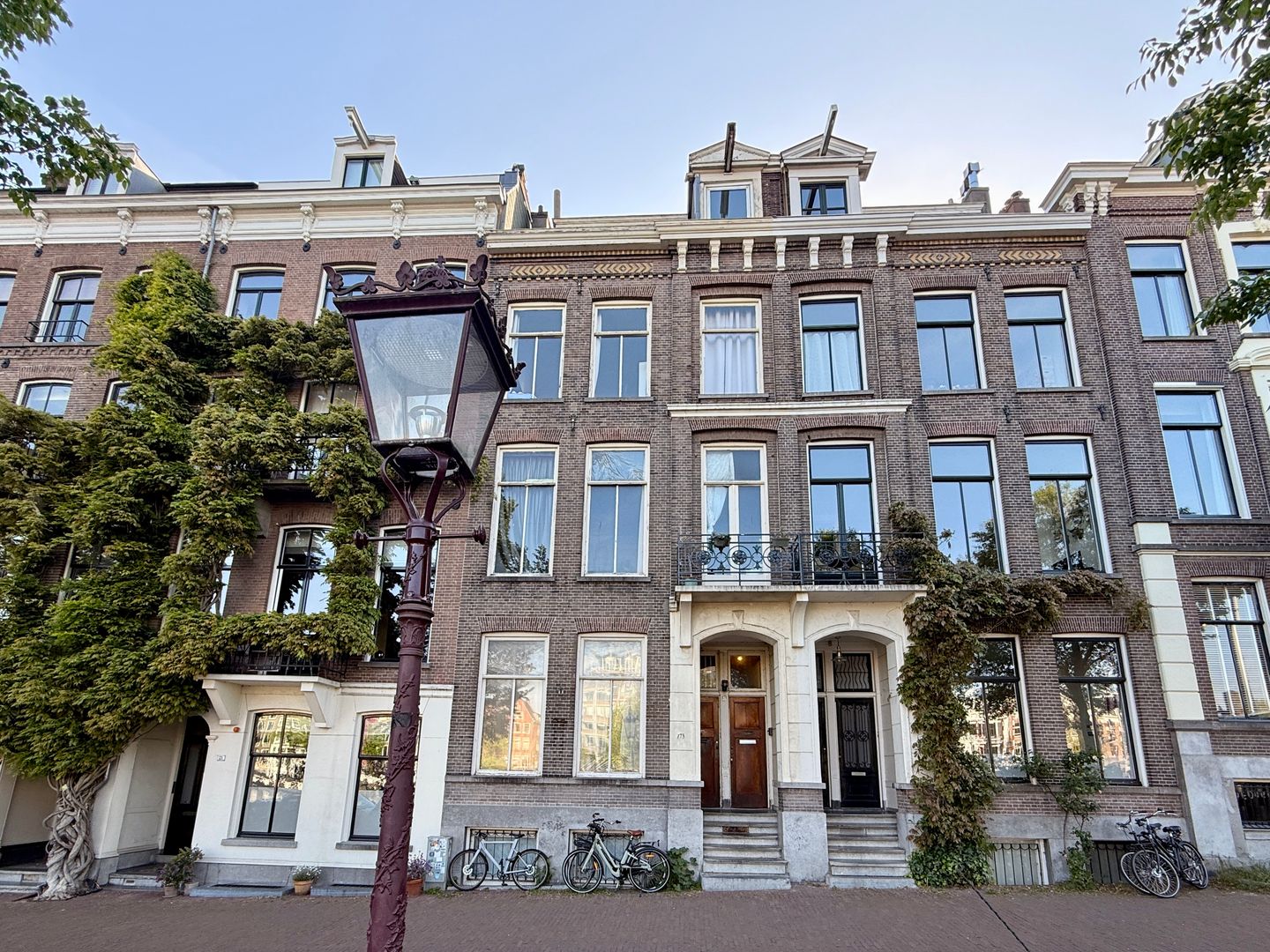 View photo 1 of Amstel 173-H
