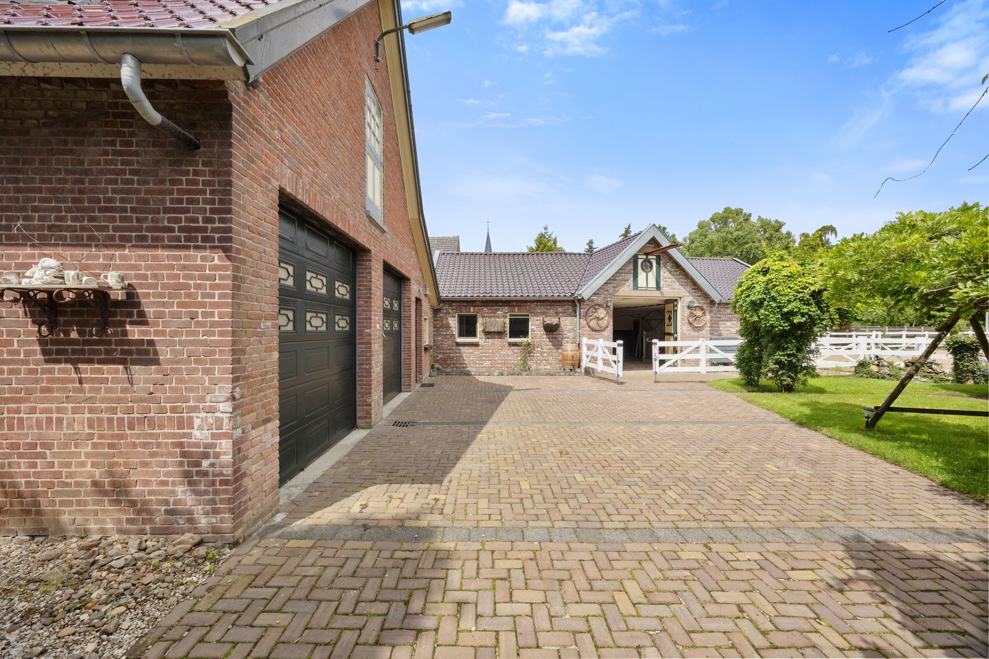 Photo 79 of Grotestraat 11