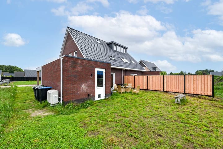 Foto 2 van Dwarstak 26