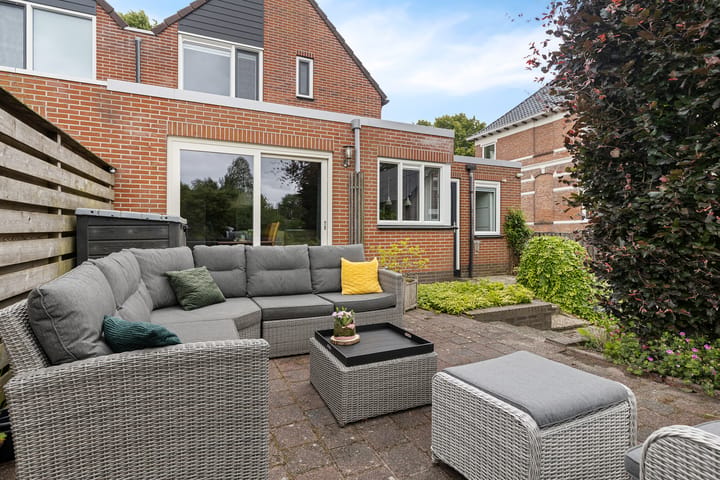 Hoekwoning te koop: Koestraat 16, Farmsum