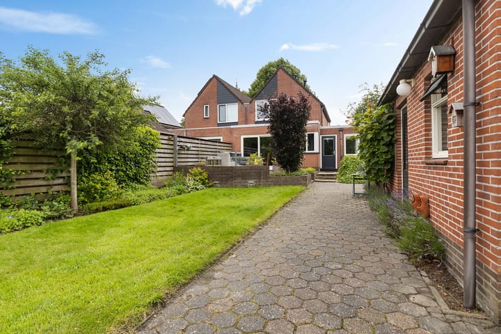 Hoekwoning te koop: Koestraat 16, Farmsum