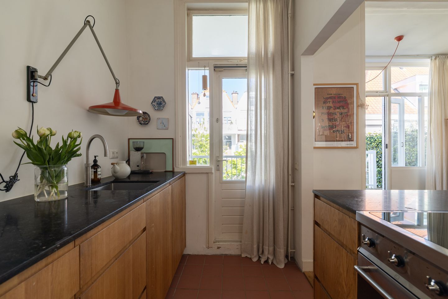 Photo 14 of Van Diemenstraat 169