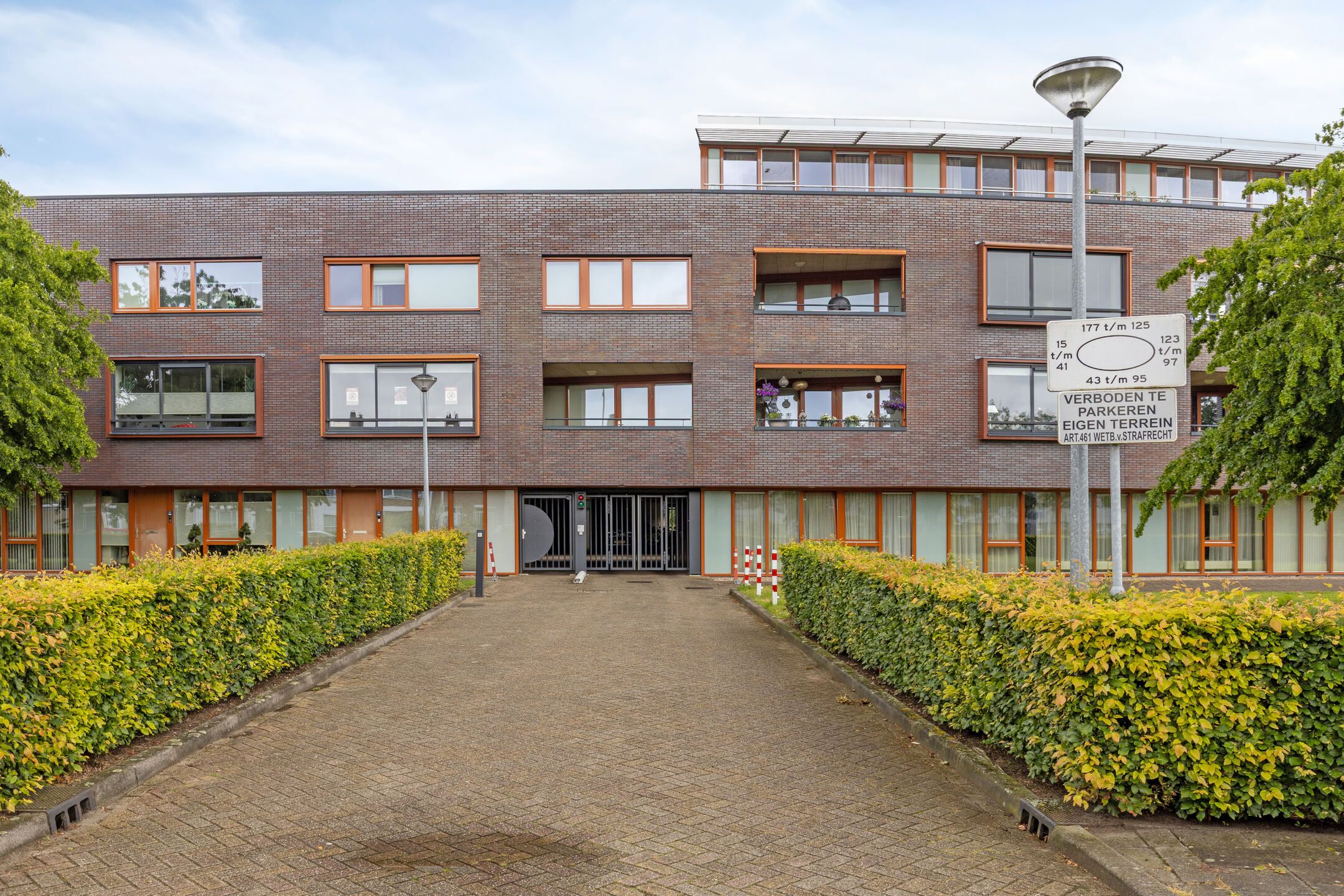 Foto 45 van Topaasstraat 87
