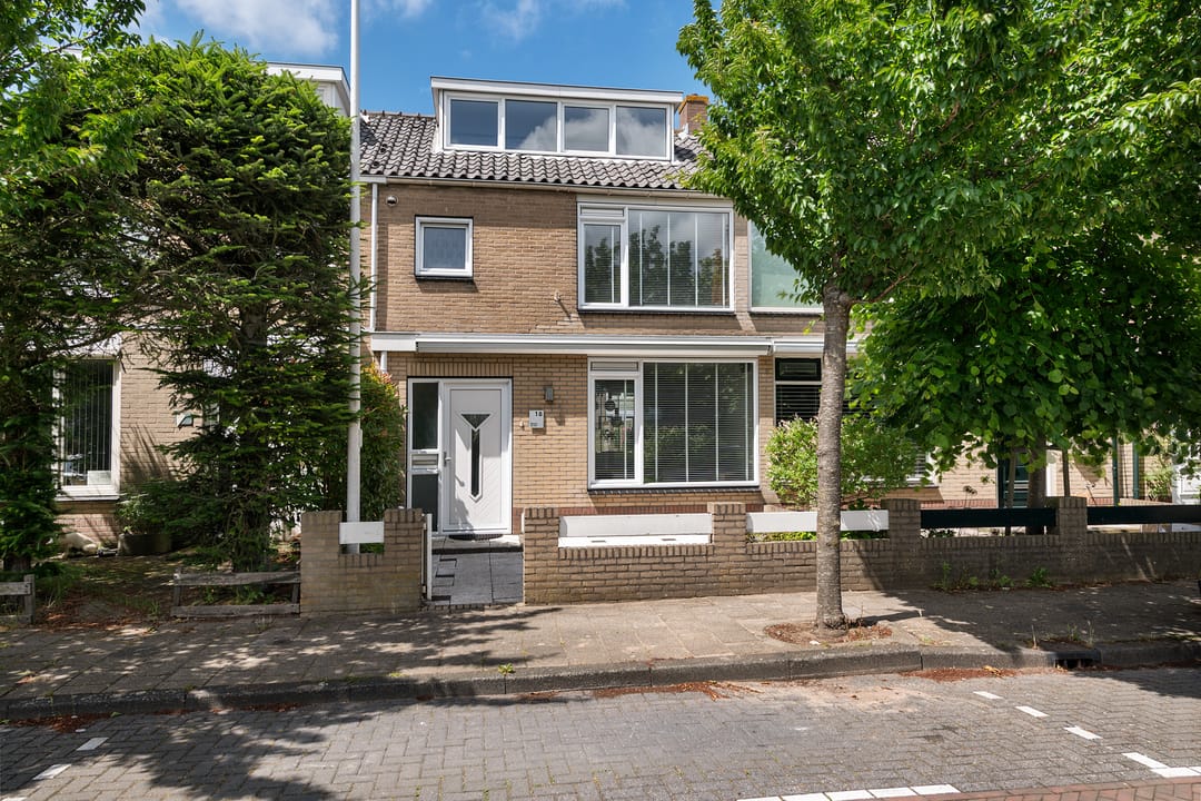 Photo 1 of Narcisstraat 18