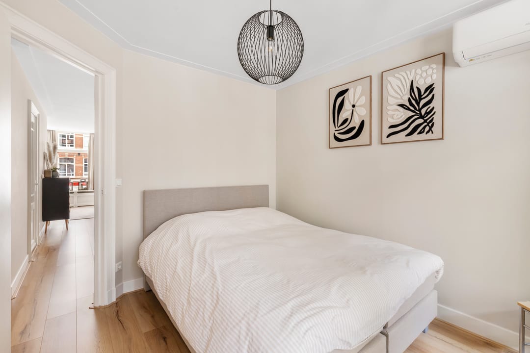 Photo 13 of Albert Cuypstraat 47-1