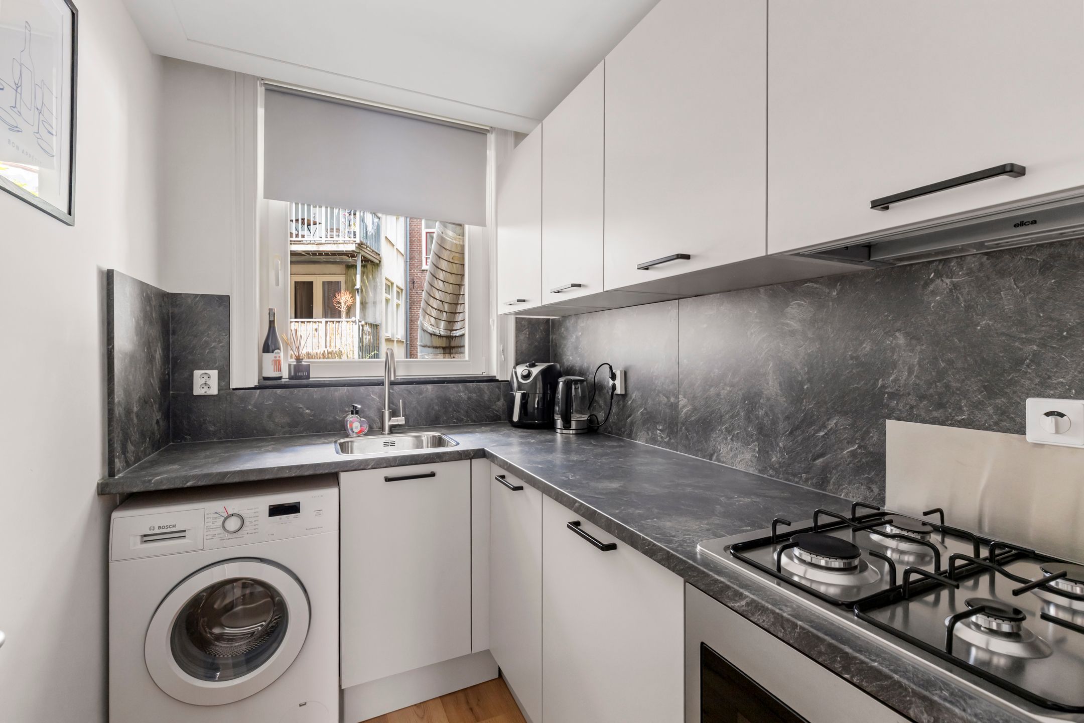 Photo 12 of Albert Cuypstraat 47-1