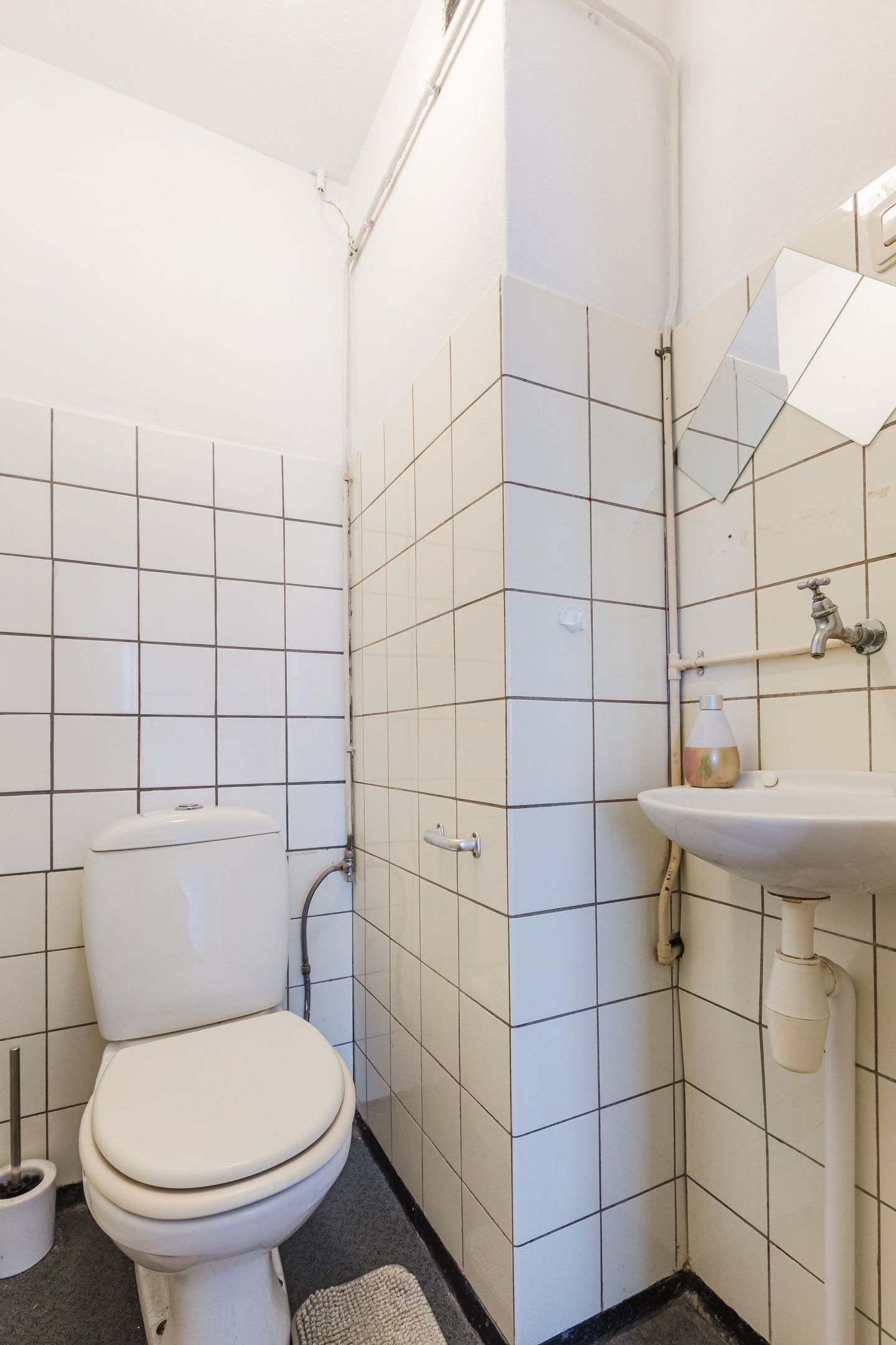 Photo 18 of Maassluisstraat 44