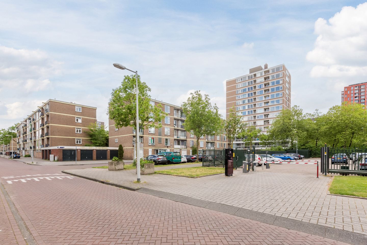 Photo 34 of Maassluisstraat 44