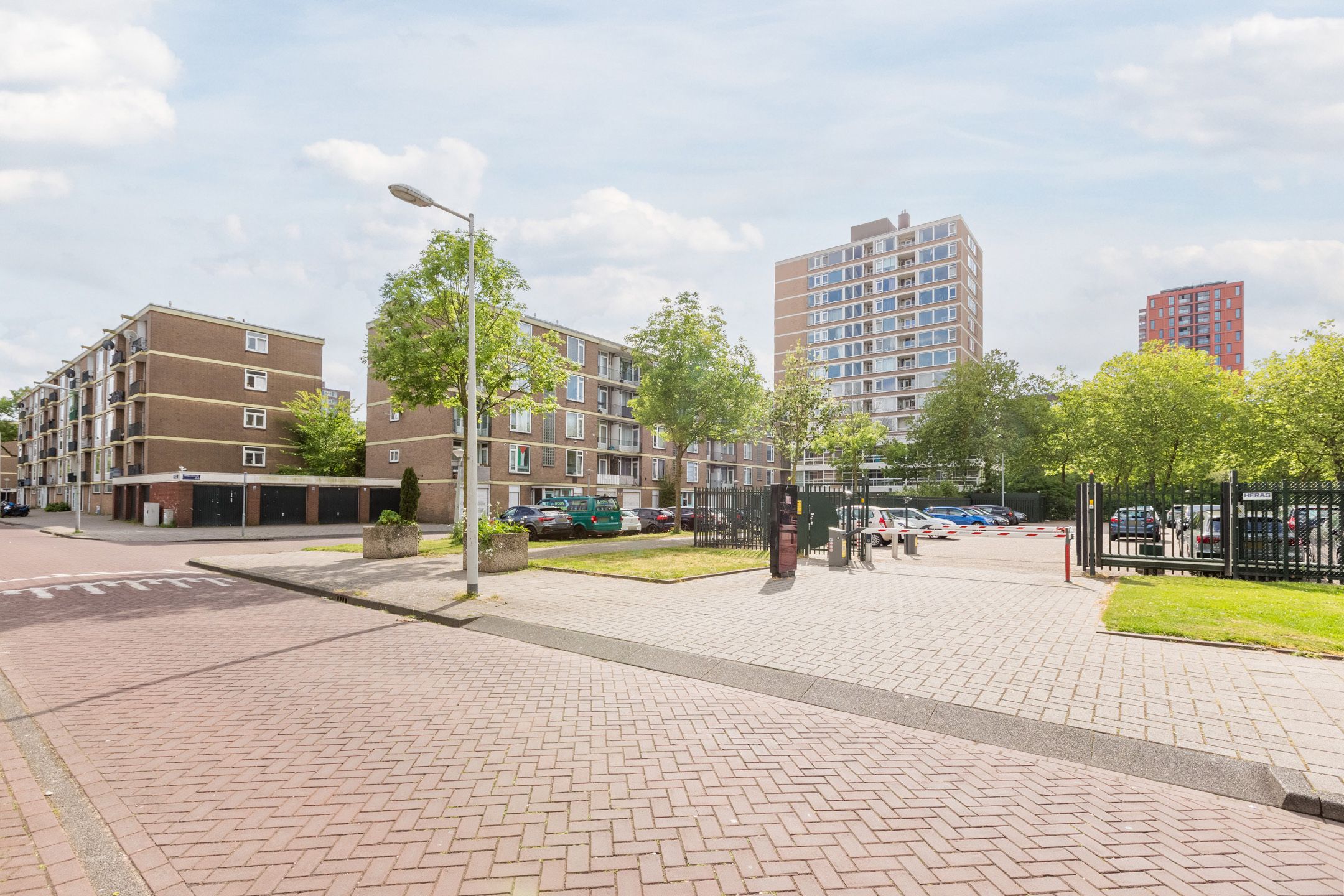 Photo 39 of Maassluisstraat 44