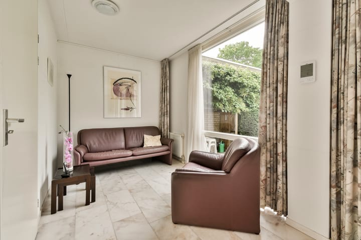 Hoekwoning te koop: Van den Broek-erf 49, Dordrecht