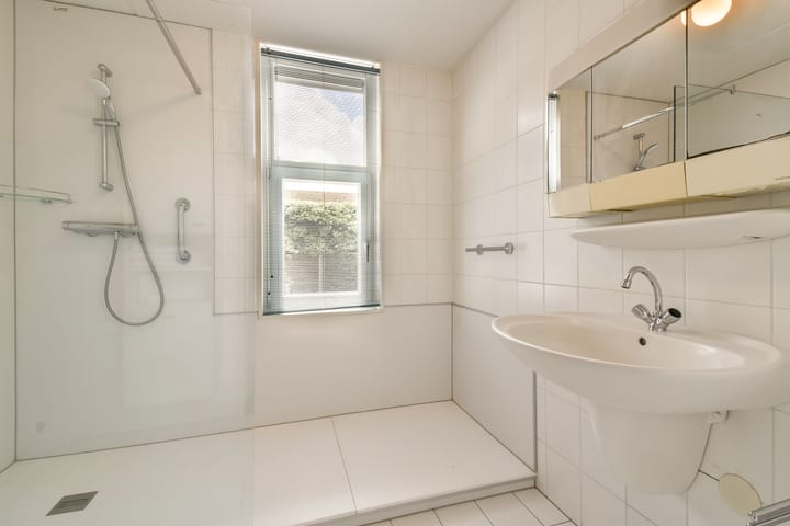 Hoekwoning te koop: Van den Broek-erf 49, Dordrecht