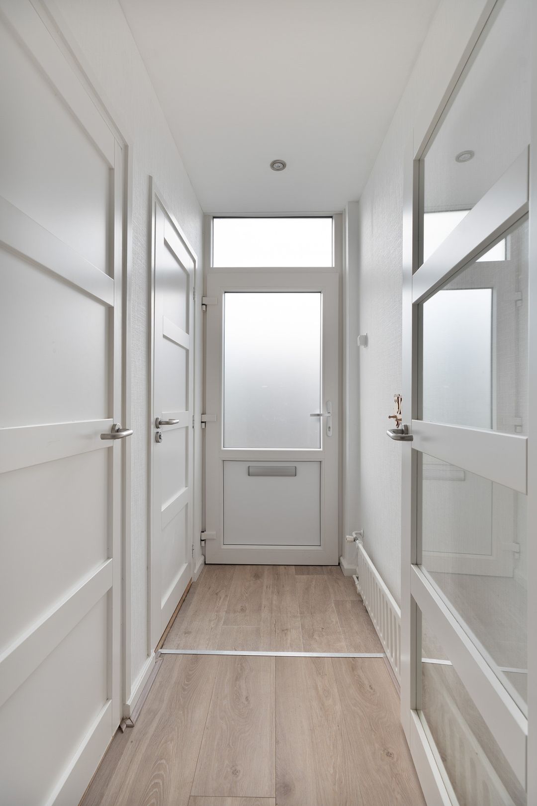 Photo 11 of Wormerveerstraat 45