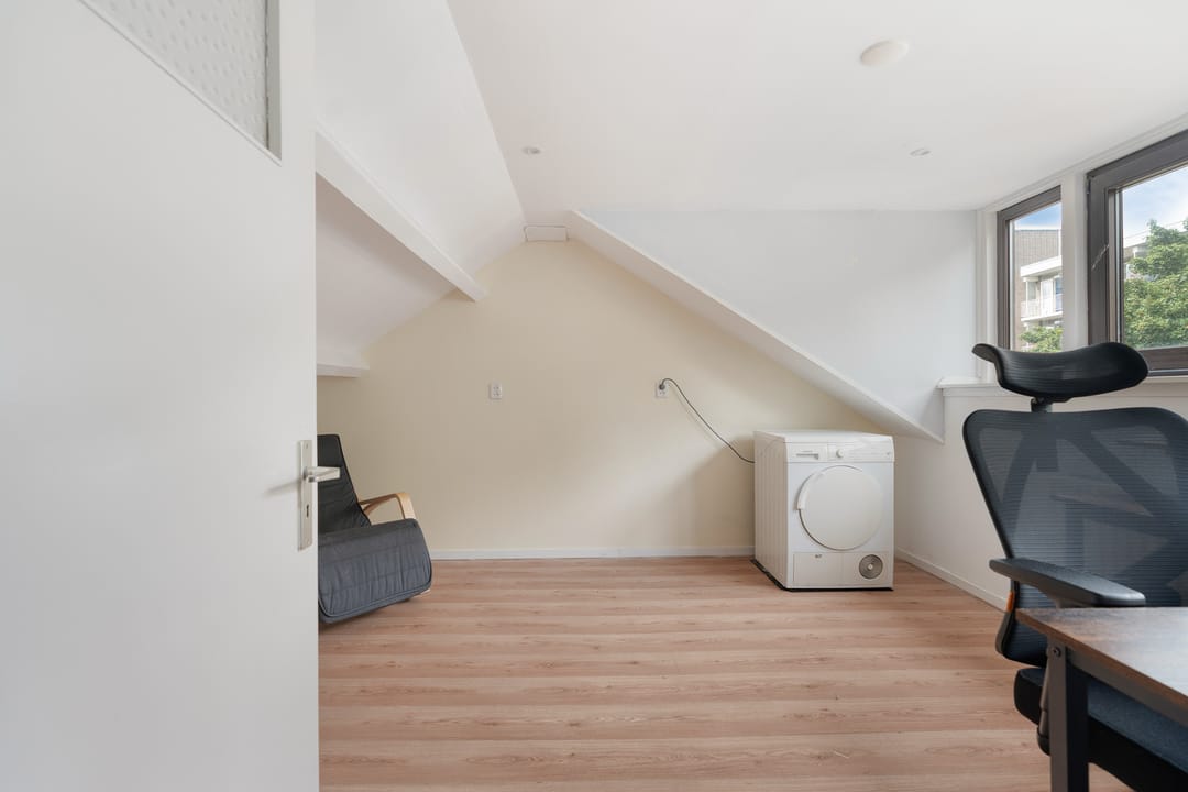 Photo 47 of Wormerveerstraat 45