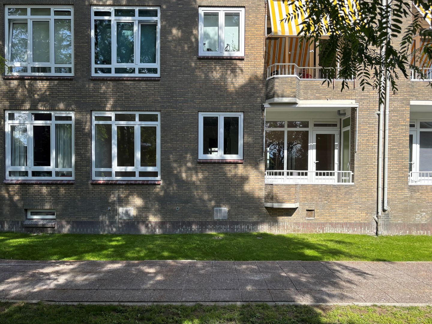 Photo 5 of Groen van Prinstererlaan 21
