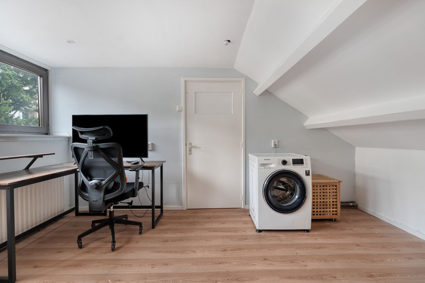 Photo 49 of Wormerveerstraat 45