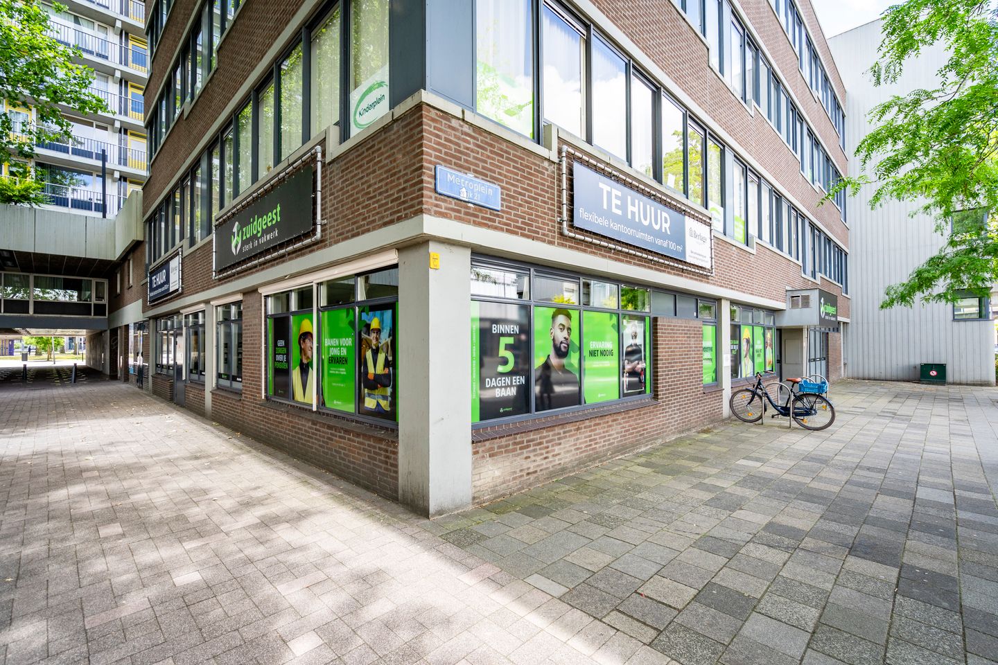 Bekijk foto 2 van Metroplein 50