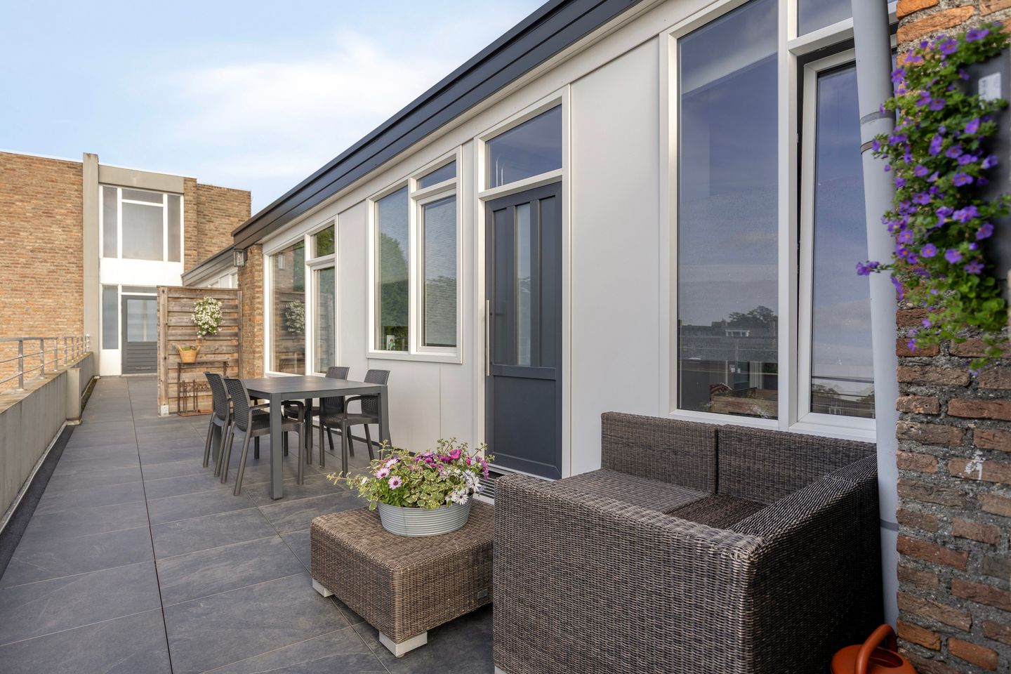 Photo 4 of Leenderweg 100