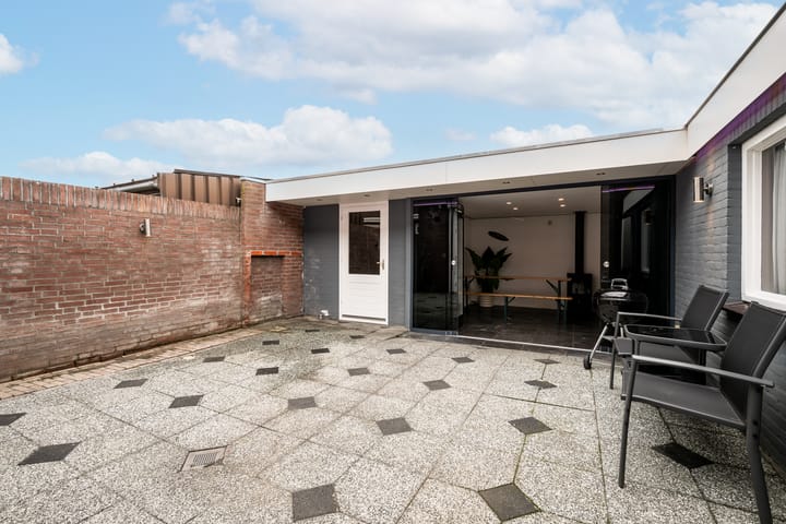 Photo 4 of Condorstraat 9