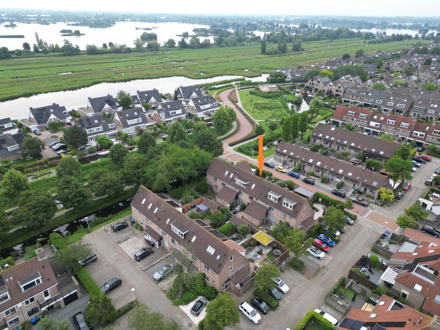 Foto 1 van Haarmos 6