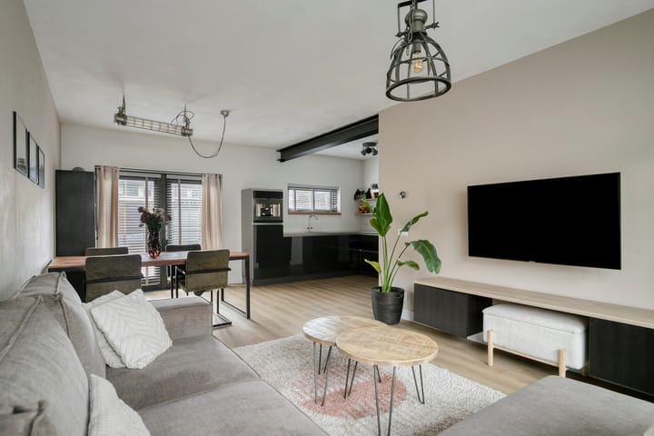 Photo 2 of Deken B.J. van Miertstraat 2