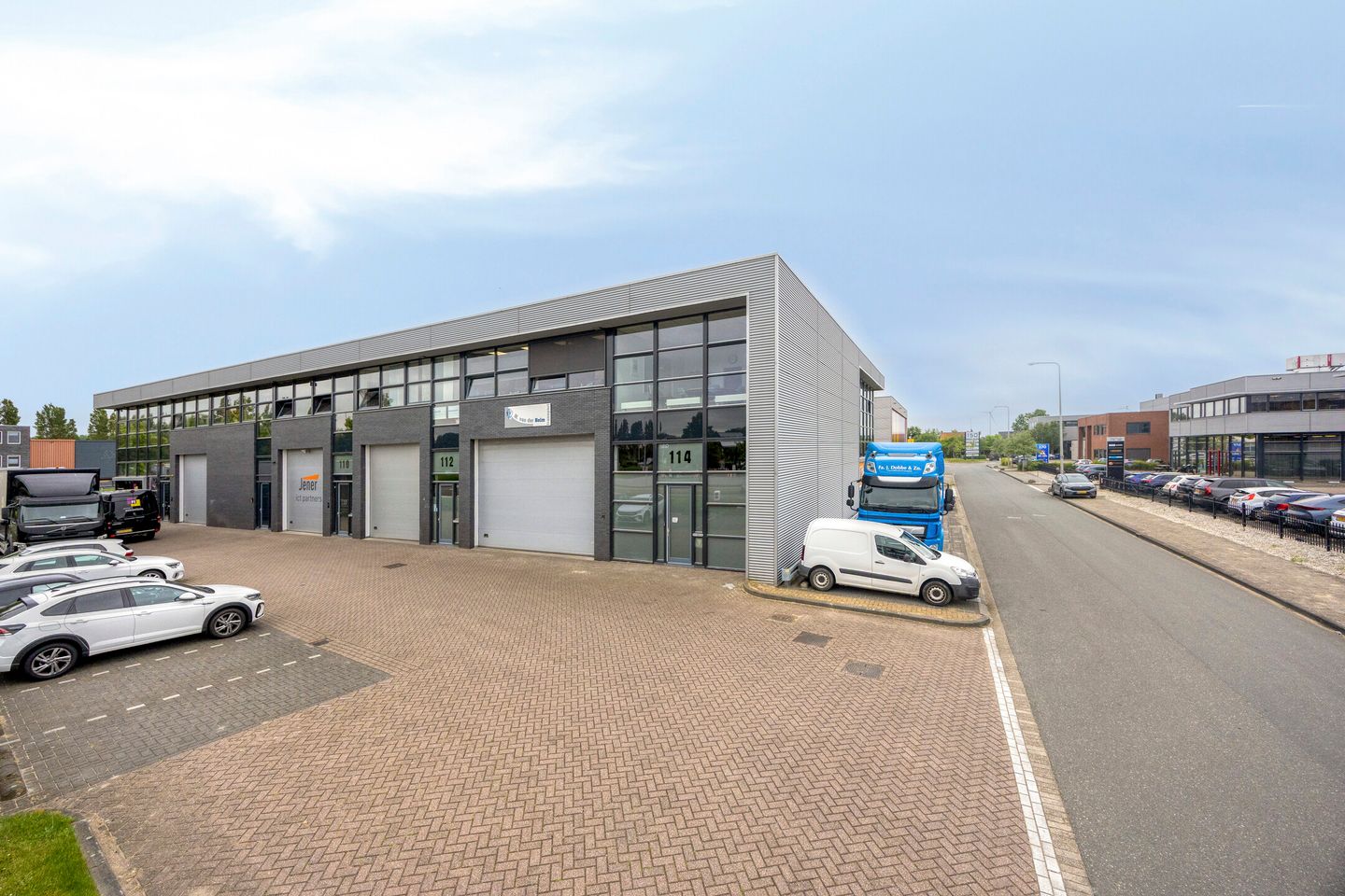 Bekijk foto 3 van Honderdland 114