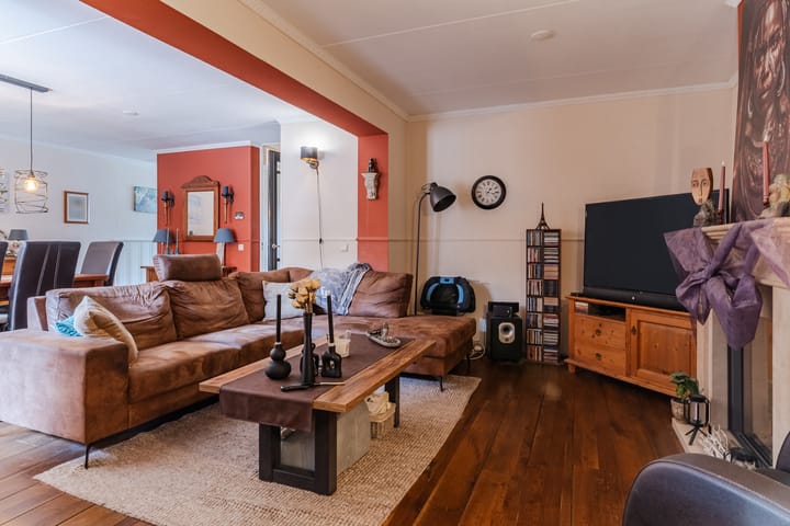 Tussenwoning te koop: Oleanderstraat 4, Breda
