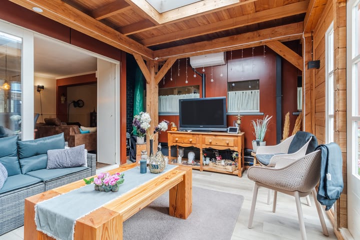 Tussenwoning te koop: Oleanderstraat 4, Breda