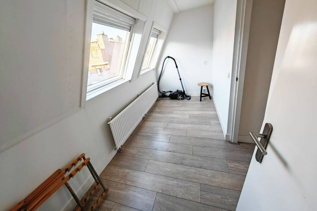 Photo 16 of Wassenaarsestraat 54-A