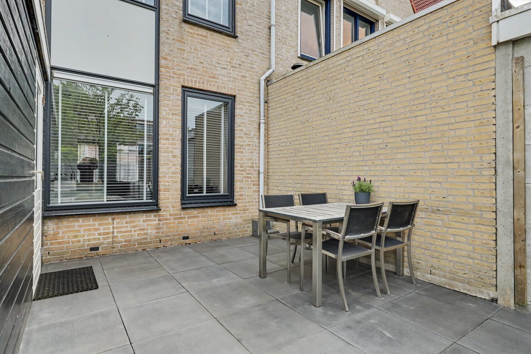 Photo 38 of H Roland Holstlaan 13