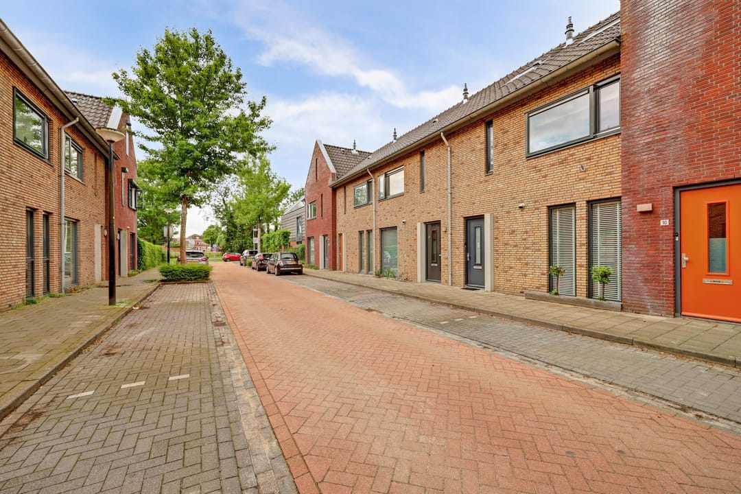 Foto 47 van Leliestraat 8