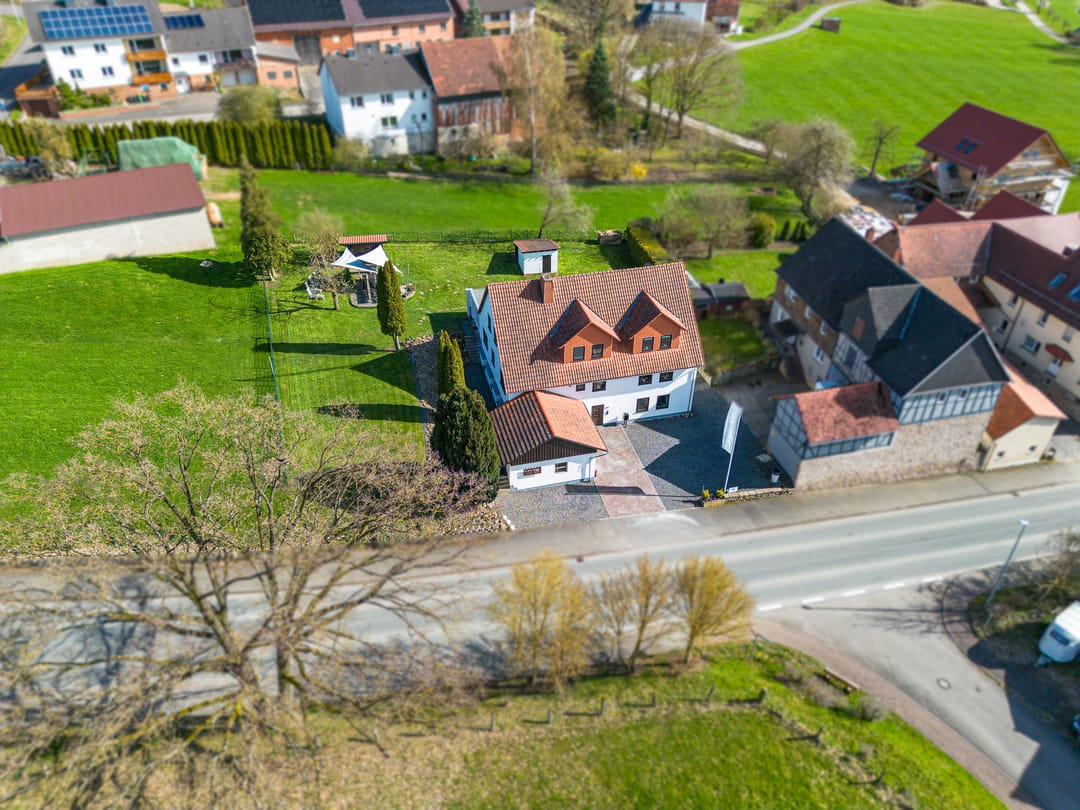 Foto 76 van Waldecker Straße 15